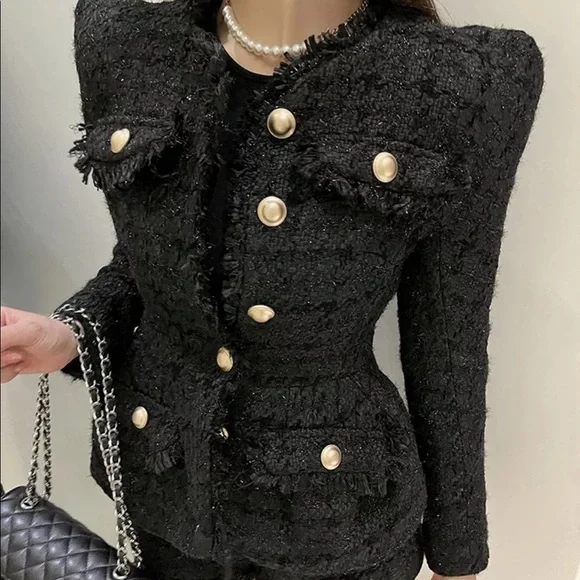 Elegant White Women's Pantsuit - Picture 11 of 16